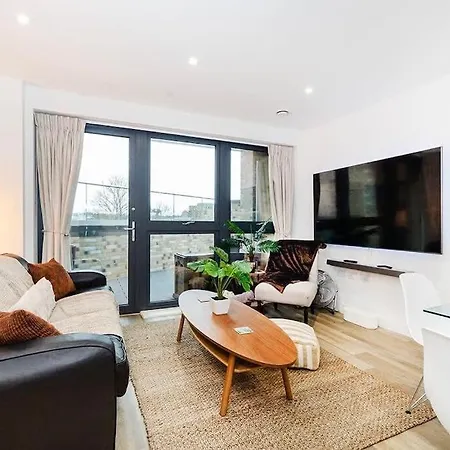 Stylish 2 Bedroom Flat In Wandsworth